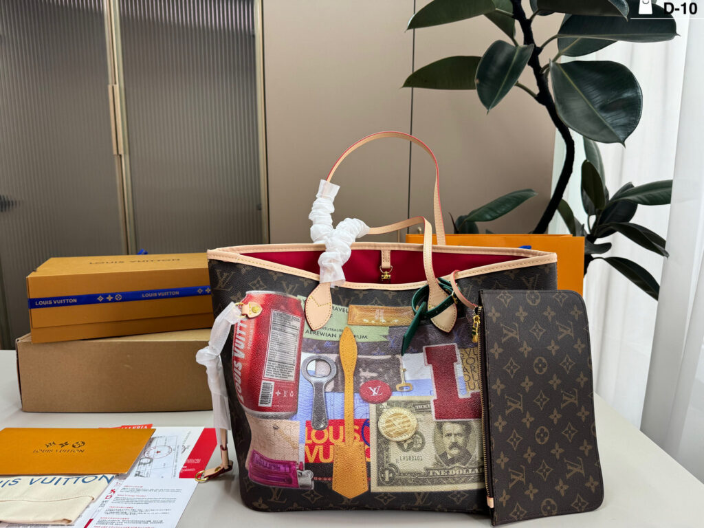 Louis Vuitton Crossbody Bag editorial product context 1
