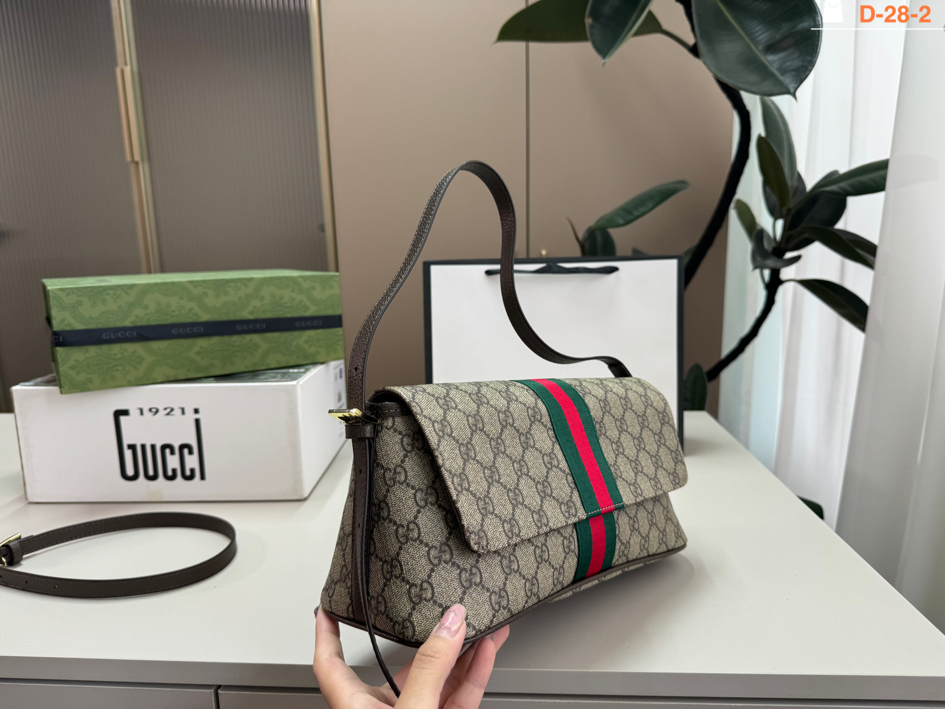 Gucci Canvas Bag - Image 2