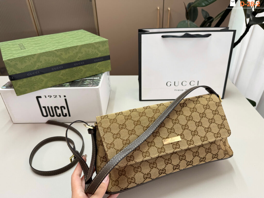 Gucci Bag editorial product context 1