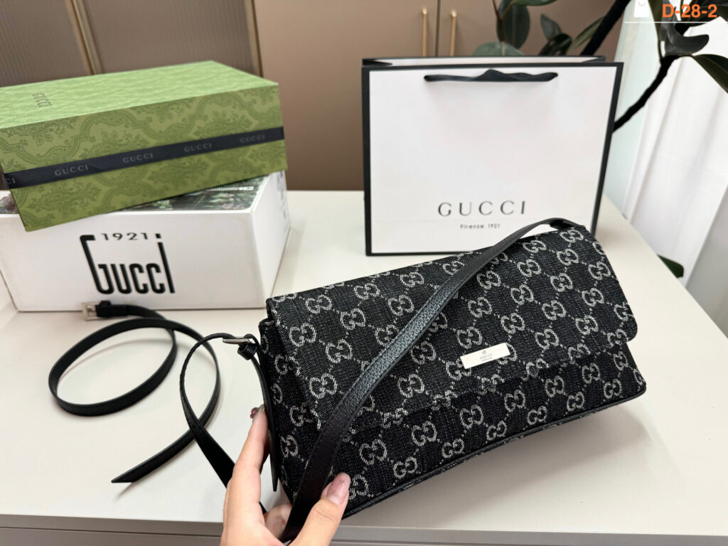 Gucci Bag editorial product context 2