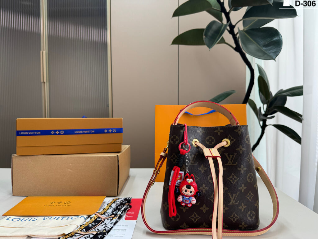 Louis Vuitton Bucket Bag editorial product context 1