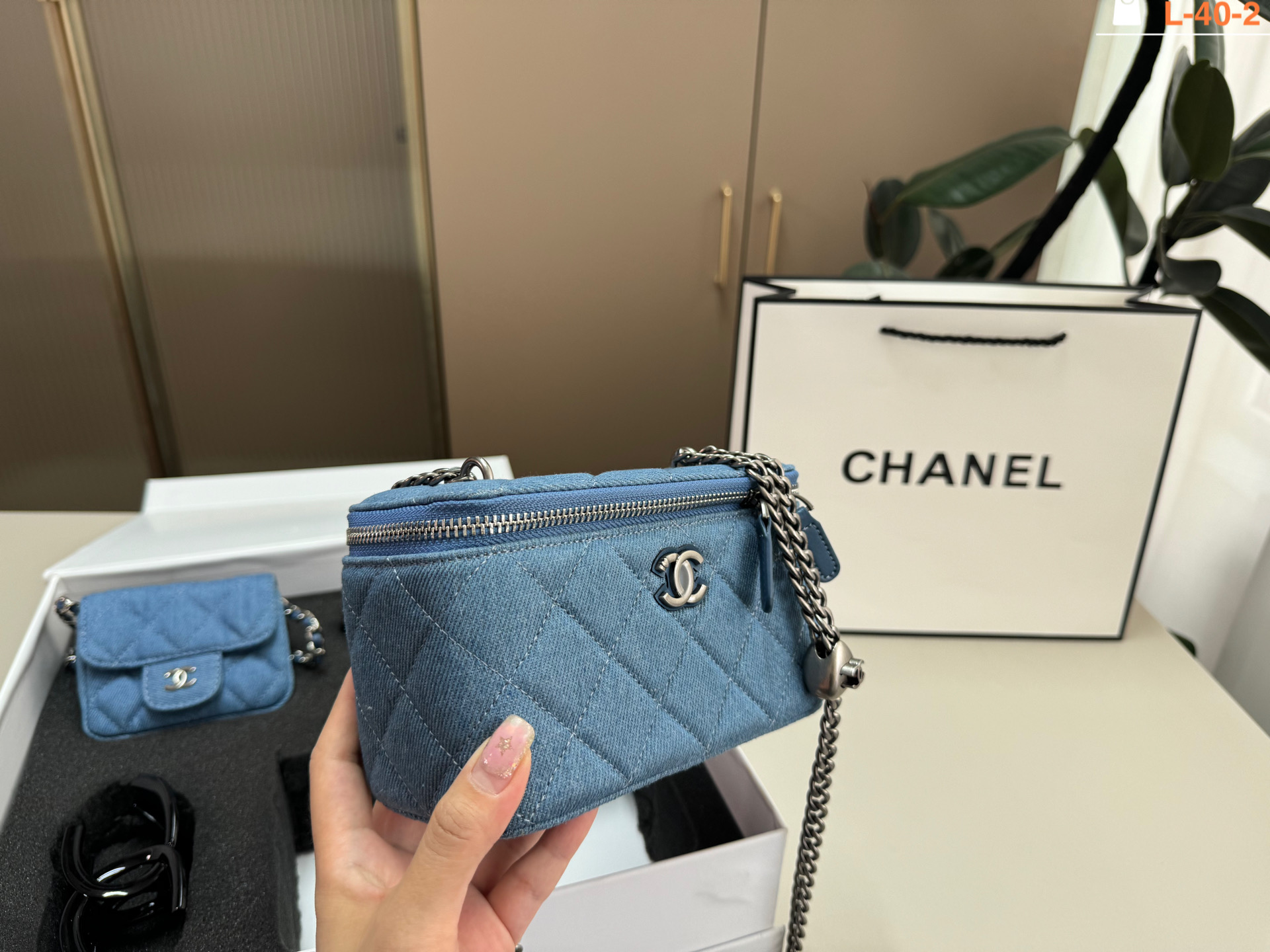 Chanel Gold Wallet - Image 3