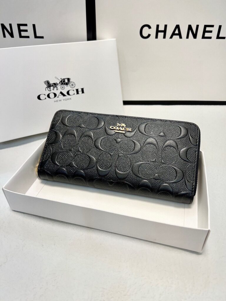 Designer Bag editorial product context 2