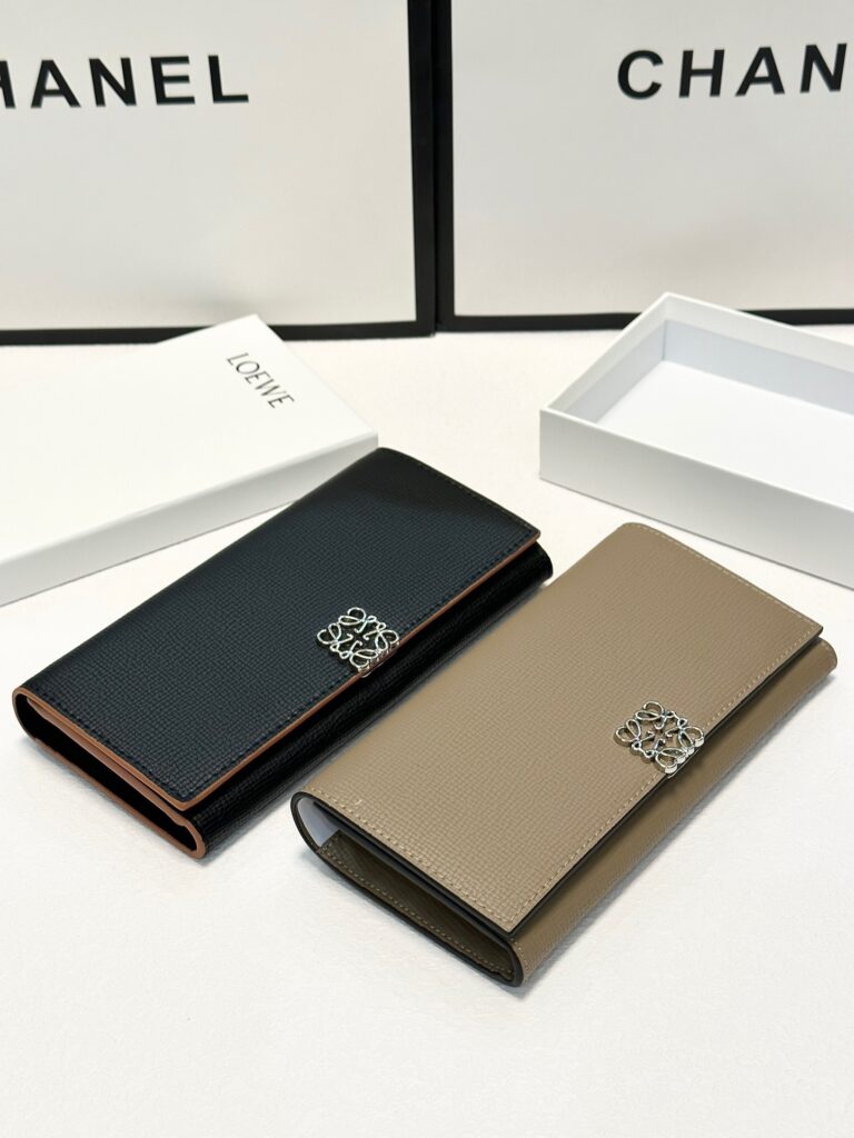 Designer Bag editorial product context 2