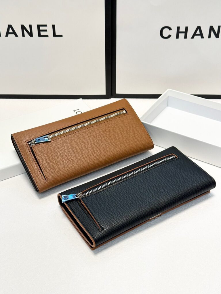 Designer Bag editorial product context 3