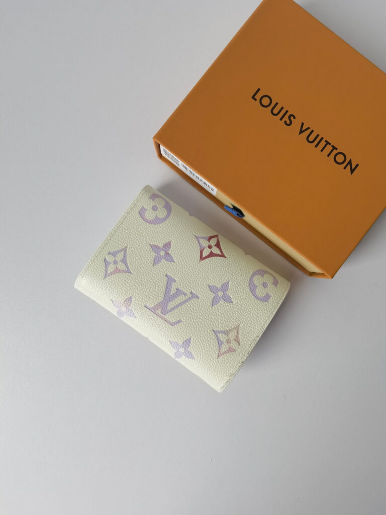 Designer Bag editorial product context 2